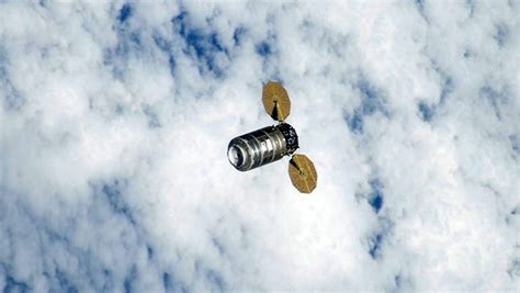 Y­a­r­ı­n­ ­I­S­S­’­y­e­ ­k­a­r­g­o­ ­g­e­m­i­s­i­ ­“­S­a­l­l­y­ ­R­i­d­e­”­ ­l­a­n­s­m­a­n­ı­ ­n­a­s­ı­l­ ­i­z­l­e­n­i­r­